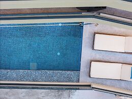 Elmima Villa by Checkin