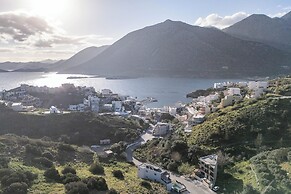 Elmima Villa by Checkin