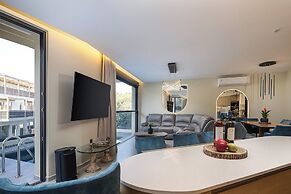 Elmima Villa by Checkin