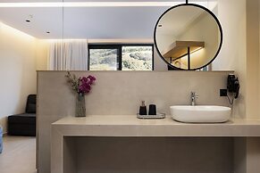 Elmima Villa by Checkin