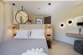 Elmima Villa by Checkin