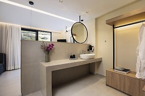 Elmima Villa by Checkin