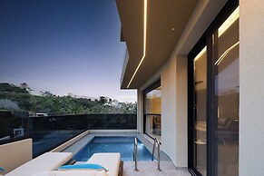 Elmima Villa by Checkin