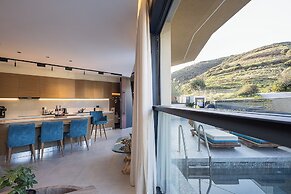 Elmima Villa by Checkin