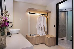 Elmima Villa by Checkin