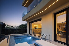 Elmima Villa by Checkin