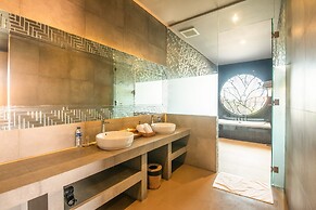 Nishiki 5BR Villa Epitome Lux Seminyak