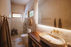 Xanthe 3BR Villas 2 Mins to Ulu Beach