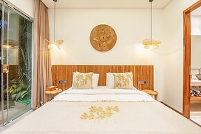 sol N1 Incredible 4 Bds Villa Near Finns Club