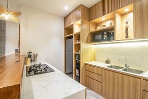 sol N1 Incredible 4 Bds Villa Near Finns Club