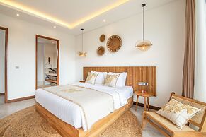 sol N1 Incredible 4 Bds Villa Near Finns Club