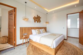 sol N1 Incredible 4 Bds Villa Near Finns Club