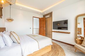 sol N1 Incredible 4 Bds Villa Near Finns Club