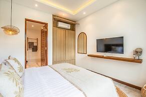 sol N1 Incredible 4 Bds Villa Near Finns Club