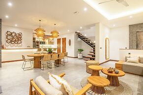 sol N1 Incredible 4 Bds Villa Near Finns Club