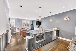 Close to DT Game Garage Bar Large Living Room