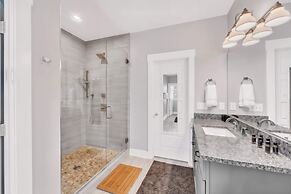 Close to DT Game Garage Bar Large Living Room