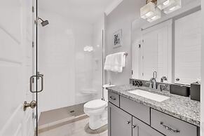 Close to DT Game Garage Bar Large Living Room