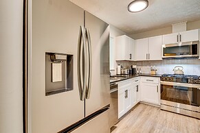 Near Gicc & ATL Airport: Modern Townhome!