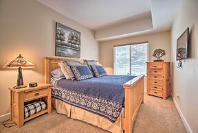 Mammoth Lakes Townhome - 10-min Walk to Village!