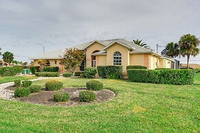 10 Mi to Public Beaches: Coastal Florida Retreat