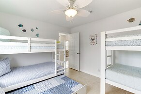 10 Mi to Public Beaches: Coastal Florida Retreat