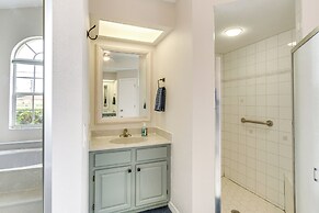 10 Mi to Public Beaches: Coastal Florida Retreat