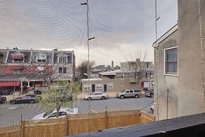 1 Mi to Dtwn Wilmington: Convenient + Cozy Home!