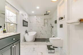 7 Mi to Dtwn Durham: Home w/ Hot Tub & Game Room!