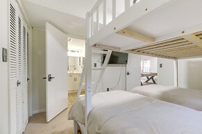 7 Mi to Dtwn Durham: Home w/ Hot Tub & Game Room!