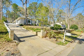 7 Mi to Dtwn Durham: Home w/ Hot Tub & Game Room!