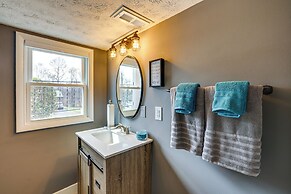 1 Mi to Dtwn Lynchburg: Charming Family Home!