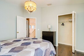 9 Mi to Beach: Peaceful Riverview Home w/ Patio