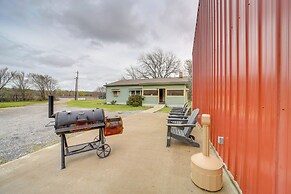 Outdoorsy Getaway Near Atoka: Hunt, Fish & Relax!