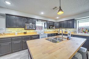 Outdoorsy Getaway Near Atoka: Hunt, Fish & Relax!
