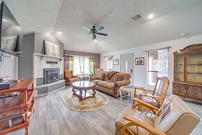 Outdoorsy Getaway Near Atoka: Hunt, Fish & Relax!