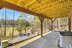 Cumberland Lake Retreat: Furnished Deck & Grill!