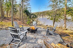 Cumberland Lake Retreat: Furnished Deck & Grill!
