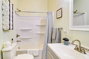 Cumberland Lake Retreat: Furnished Deck & Grill!