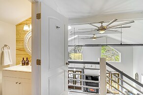 Cumberland Lake Retreat: Furnished Deck & Grill!