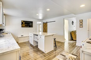 2 Mi to Road America: Pet-friendly Duplex!