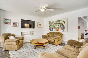 2 Mi to Road America: Pet-friendly Duplex!