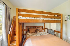 Gated Community w/ Perks: North Carolina Hideaway