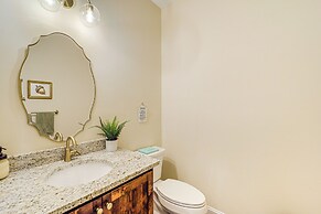 Gated Community w/ Perks: North Carolina Hideaway