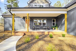 Gated Community w/ Perks: North Carolina Hideaway