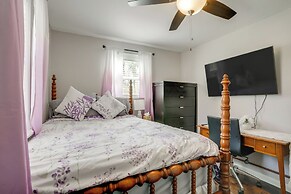 5 Mi to Dtwn Fredericksburg: Family Gem w/ Yard