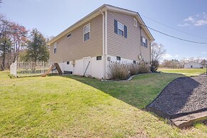 5 Mi to Dtwn Fredericksburg: Family Gem w/ Yard