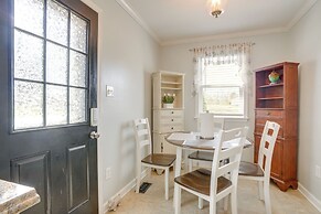 5 Mi to Dtwn Fredericksburg: Family Gem w/ Yard