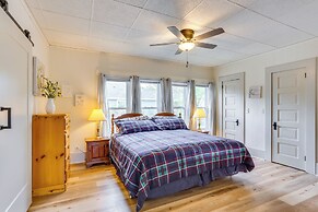 Half-mi to Dtwn Lufkin: Charming & Spacious Home!