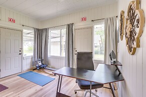 Half-mi to Dtwn Lufkin: Charming & Spacious Home!